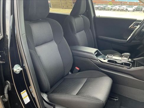 Used 2025 Mitsubishi Outlander ES AWD/4WD image 13