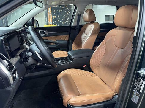 Used 2022 Kia Sorento SX Prestige w/ Rust Color Package AWD/4WD image 14