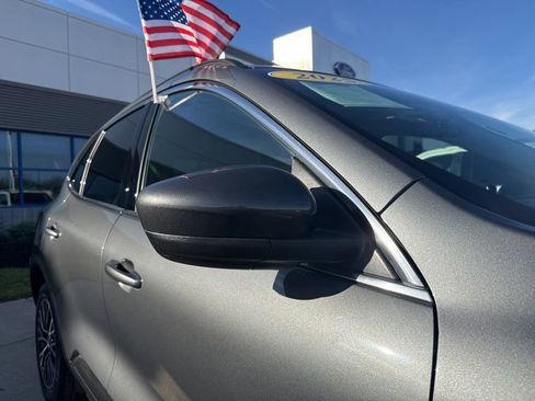 Used 2025 Ford Escape SE image 13