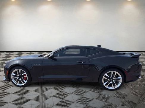 Used 2024 Chevrolet Camaro LT RWD image 8