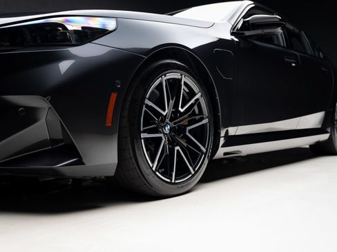 Used 2025 BMW M5 w/ M Driver's Package AWD/4WD image 80