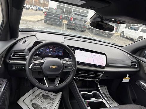 New 2026 Chevrolet Traverse LT w/ LPO, Floor Liner Package image 13