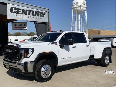 Used 2025 GMC Sierra 3500 Pro w/ 1SA Pro Safety Plus Package