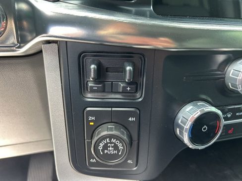 Used 2022 Ford F150 Lariat w/ Trailer Tow Package AWD/4WD image 22