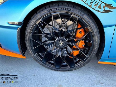 Used 2022 Lamborghini Huracan STO image 10