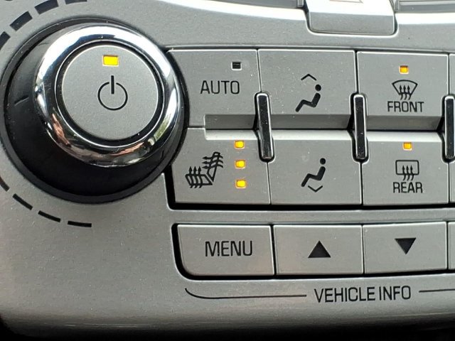 Used 2015 Chevrolet Equinox LT w/ Power Convenience Package FWD image 16