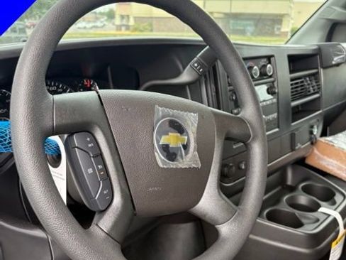 New 2026 Chevrolet Express 2500 w/ Driver Convenience Package RWD image 24