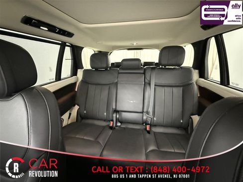 Used 2022 Land Rover Range Rover Long Wheelbase SE AWD/4WD image 14