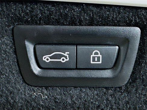 Used 2019 BMW M850i xDrive Convertible image 33