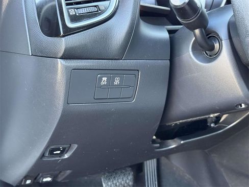 Used 2014 MAZDA MAZDA3 i Sport image 8