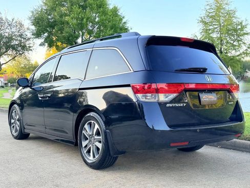 Used 2014 Honda Odyssey Touring Elite image 7
