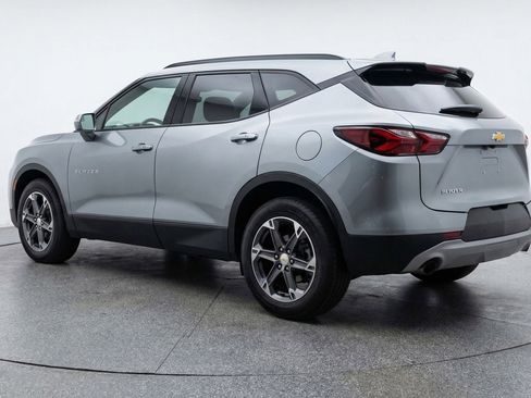 Used 2025 Chevrolet Blazer LT FWD image 6