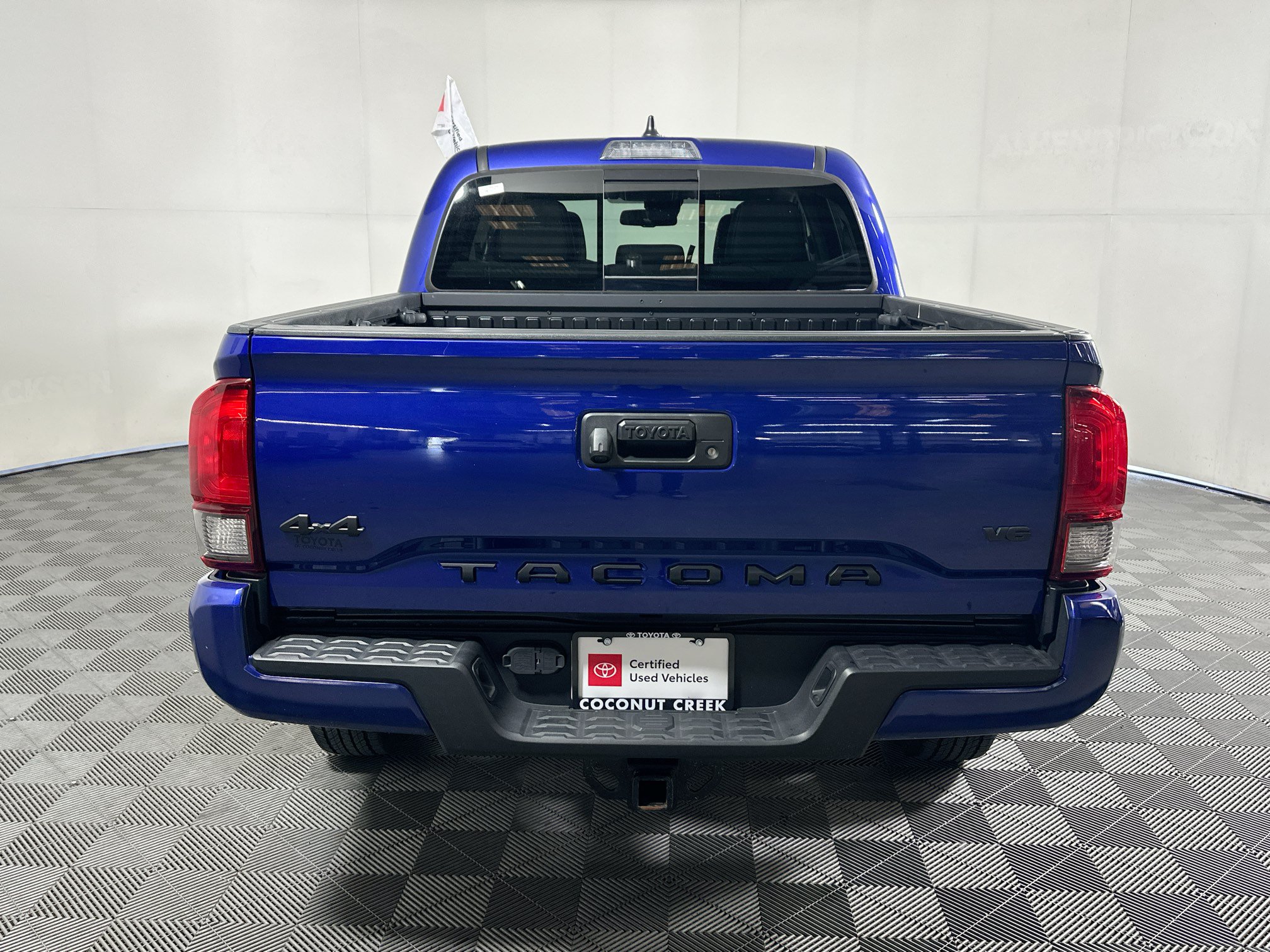Certified 2023 Toyota Tacoma SR5 w/ Technology Package AWD/4WD image 4