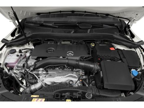 Used 2023 Mercedes-Benz GLA 250 image 12