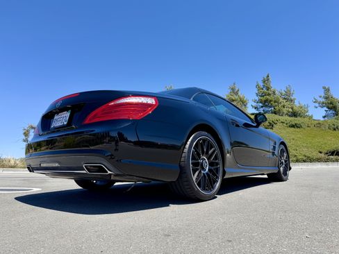 Used 2013 Mercedes-Benz SL 550 image 37