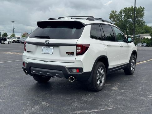 Certified 2023 Honda Passport TrailSport image 4