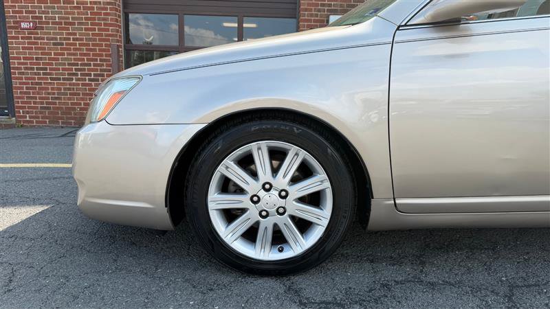 Used 2007 Toyota Avalon Limited FWD image 4