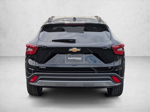 New 2026 Chevrolet Trax LT w/ Driver Confidence Package image 8