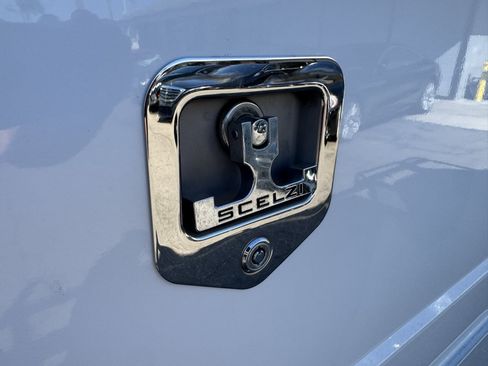 Used 2022 RAM 5500 Tradesman RWD image 16