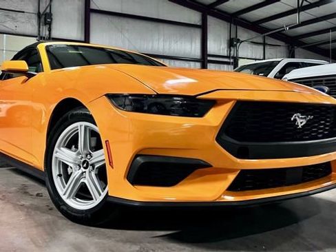 Used 2026 Ford Mustang Premium RWD image 1
