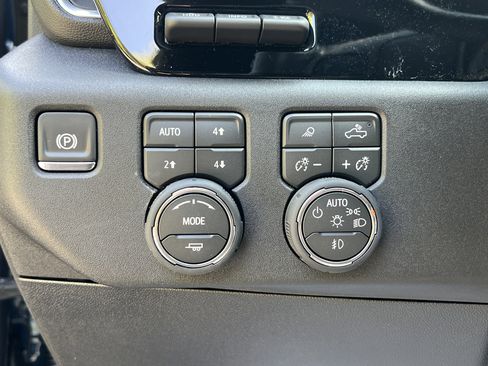 New 2026 Chevrolet Silverado 2500 High Country w/ Technology Package AWD/4WD image 18