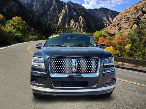 Used 2023 Lincoln Navigator L Reserve AWD/4WD image 6