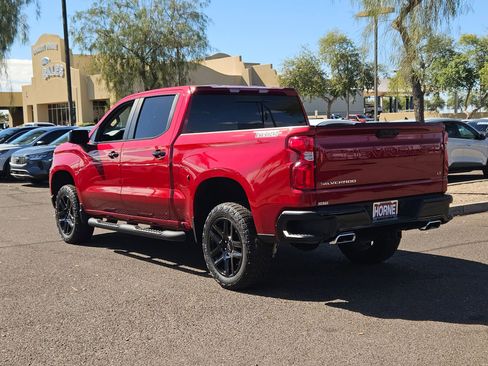 Used 2024 Chevrolet Silverado 1500 LT Trail Boss w/ Convenience Package II image 8