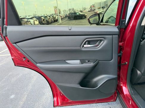 New 2026 Nissan Rogue Platinum w/ Platinum Premium Package image 16