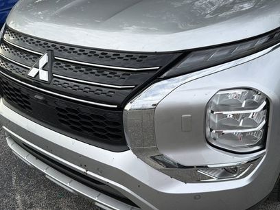 Used 2024 Mitsubishi Outlander AWD