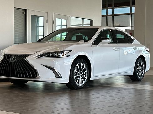 Used 2024 Lexus ES 350 FWD image 8