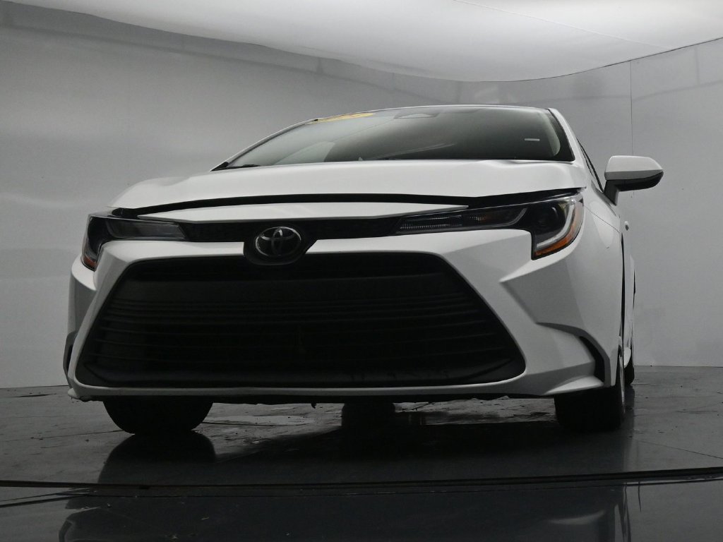 Used 2024 Toyota Corolla LE FWD image 34
