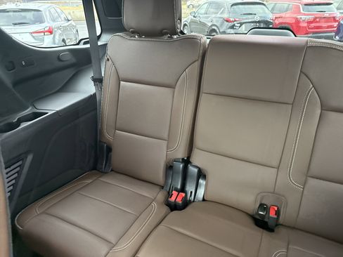 Used 2024 Chevrolet Tahoe High Country image 14