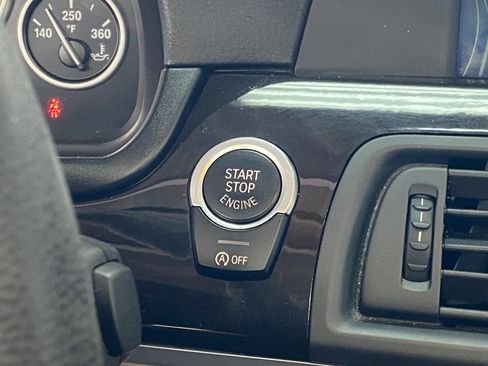 Used 2012 BMW 528i xDrive Sedan image 26