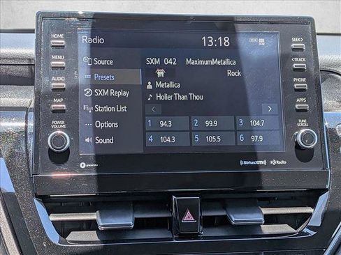 Used 2022 Toyota Camry XSE FWD image 14