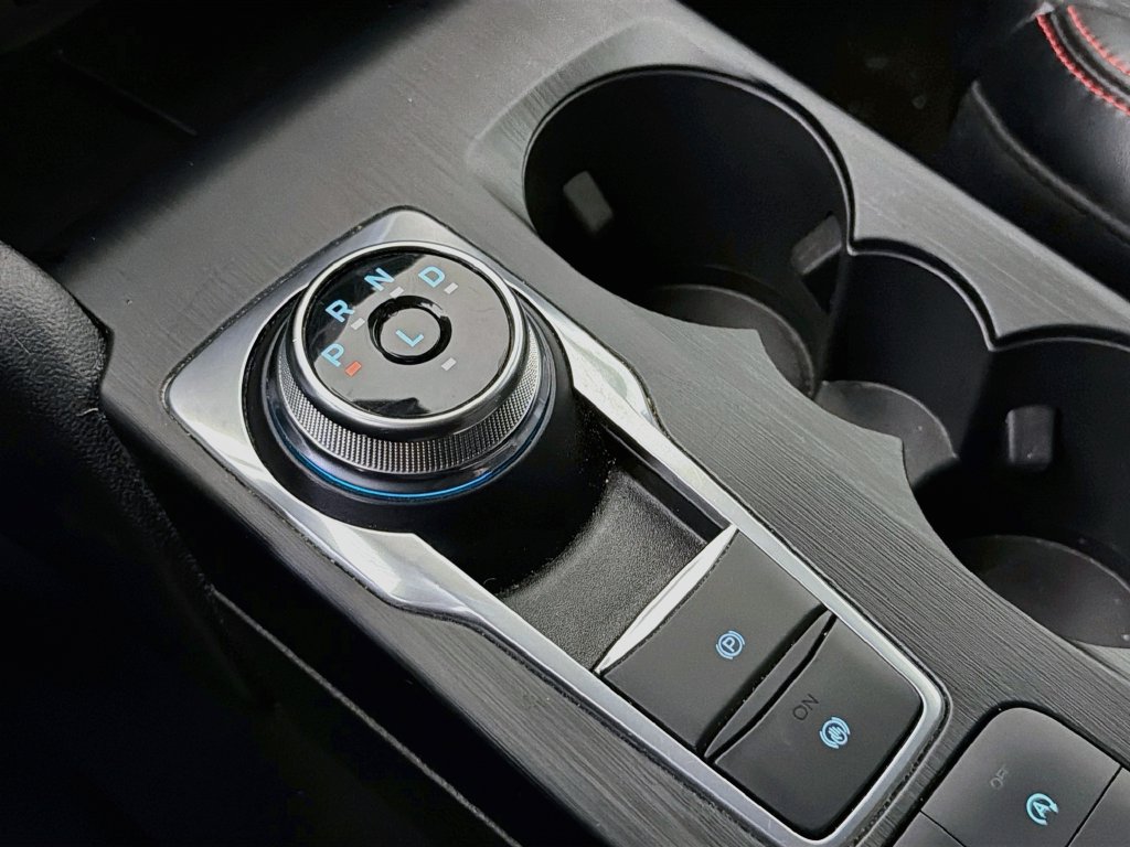 Used 2025 Ford Escape ST-Line FWD image 19