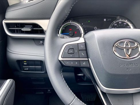 Used 2026 Toyota Highlander XLE AWD/4WD image 24