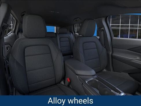 New 2026 Chevrolet Equinox EV LT image 18