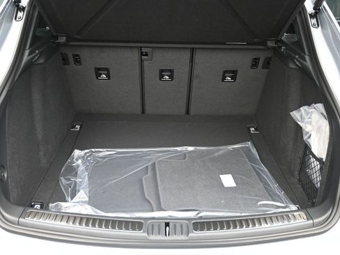 New 2026 Porsche Macan S image 23