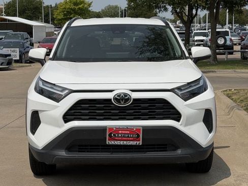 Certified 2025 Toyota RAV4 XLE FWD image 7