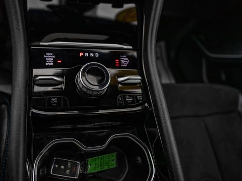 Used 2022 Jeep Grand Cherokee Trailhawk image 14