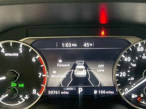 Used 2023 Nissan Rogue SV image 15