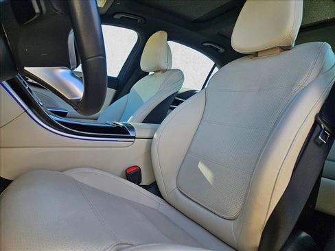Certified 2023 Mercedes-Benz C 300 4MATIC Sedan image 10