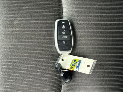 Used 2018 Honda Accord Sport image 29