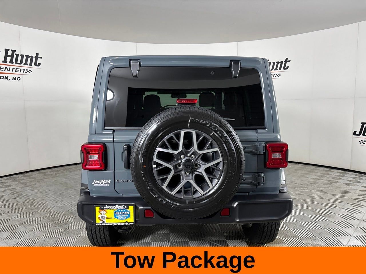 Used 2026 Jeep Wrangler Unlimited Sahara AWD/4WD image 7