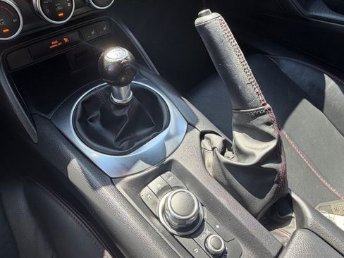 Used 2016 MAZDA MX-5 Miata Grand Touring RWD image 26