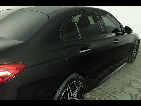 Used 2024 Mercedes-Benz C 300 4MATIC Sedan image 21