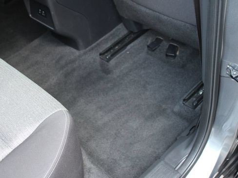 Used 2023 Nissan Rogue SV FWD image 51