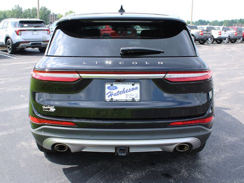 Used 2025 Lincoln Corsair AWD w/ Towing Package image 9