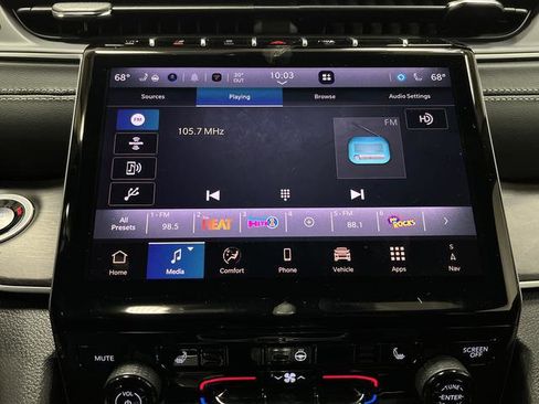 New 2025 Jeep Grand Cherokee Limited w/ Black Appearance Package image 19