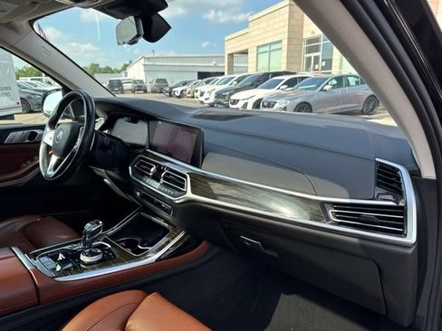 Used 2020 BMW X7 xDrive40i w/ Premium Package AWD/4WD image 31